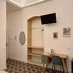 Palermo Central Rooms ゲストハウス 3*