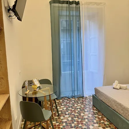 Palermo Central Rooms 3*
